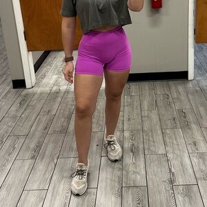 Women's workout Shorts (2)